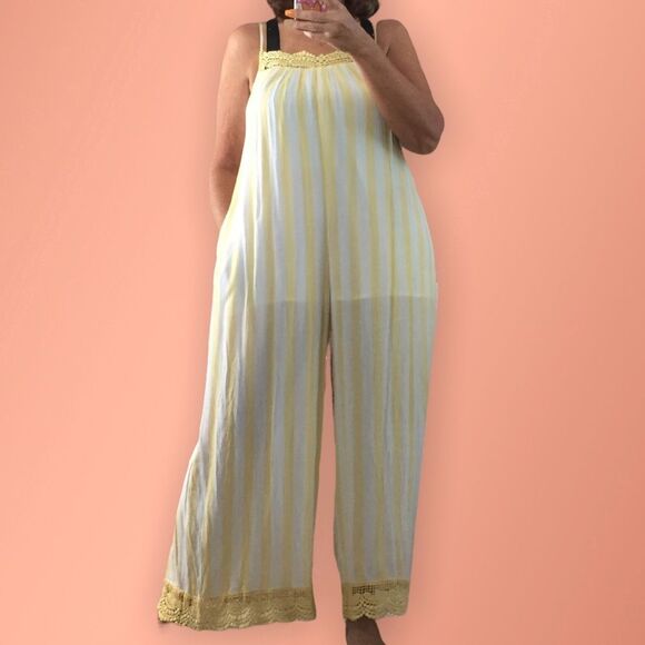 NWT Sleeveless Wide Leg Cropped Jumpsuit Size Large - Picture 3 of 15